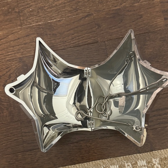 Silver Star-Shaped purse - Picture 2 of 3